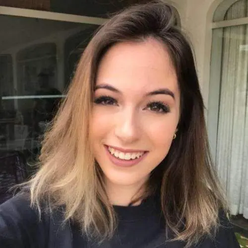 Profilo locale sorridente su Amantesegreto